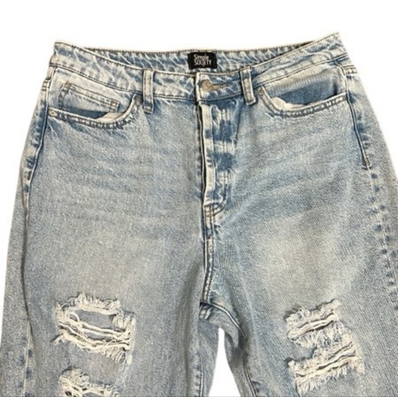 Simple Society Mom Jeans High Rise Distressed Button Fly Size 9/29 - Picture 2 of 6